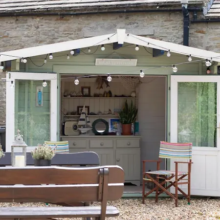 Ballowfield Barn * Carperby